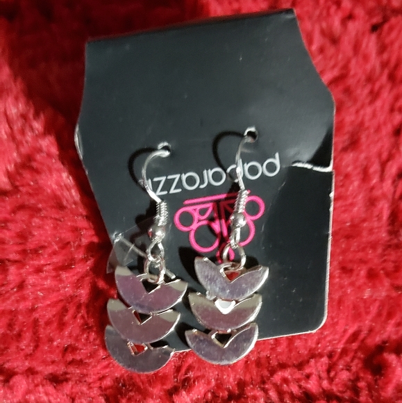 Paparazzi earrings 4 sets variety - Picture 3 of 4